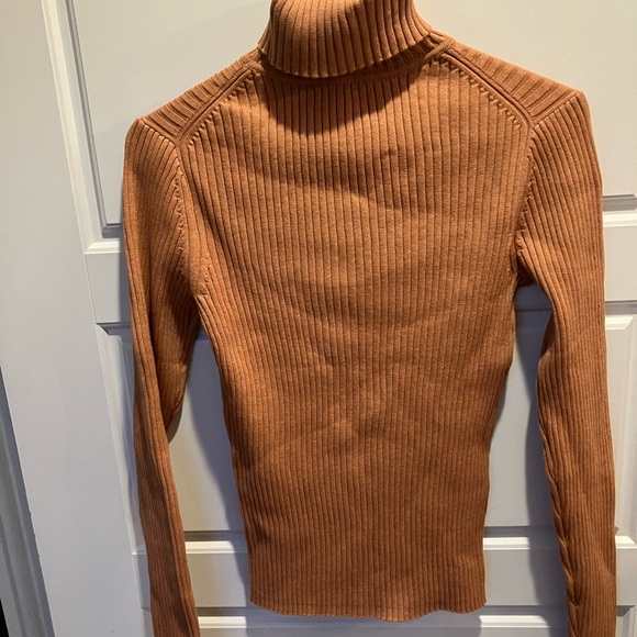 Pendleton Ribbed Turtleneck - Picture 2 of 3